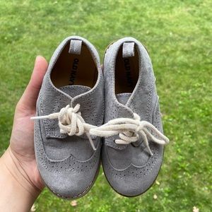 Old Navy Suede Dress Shoes, US Toddler Size 8